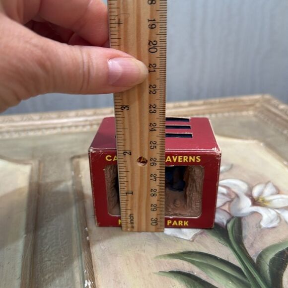 Vintage 3D Big Room Carlsbad Caverns National Park Diorama Souvenir Box - Picture 12 of 14